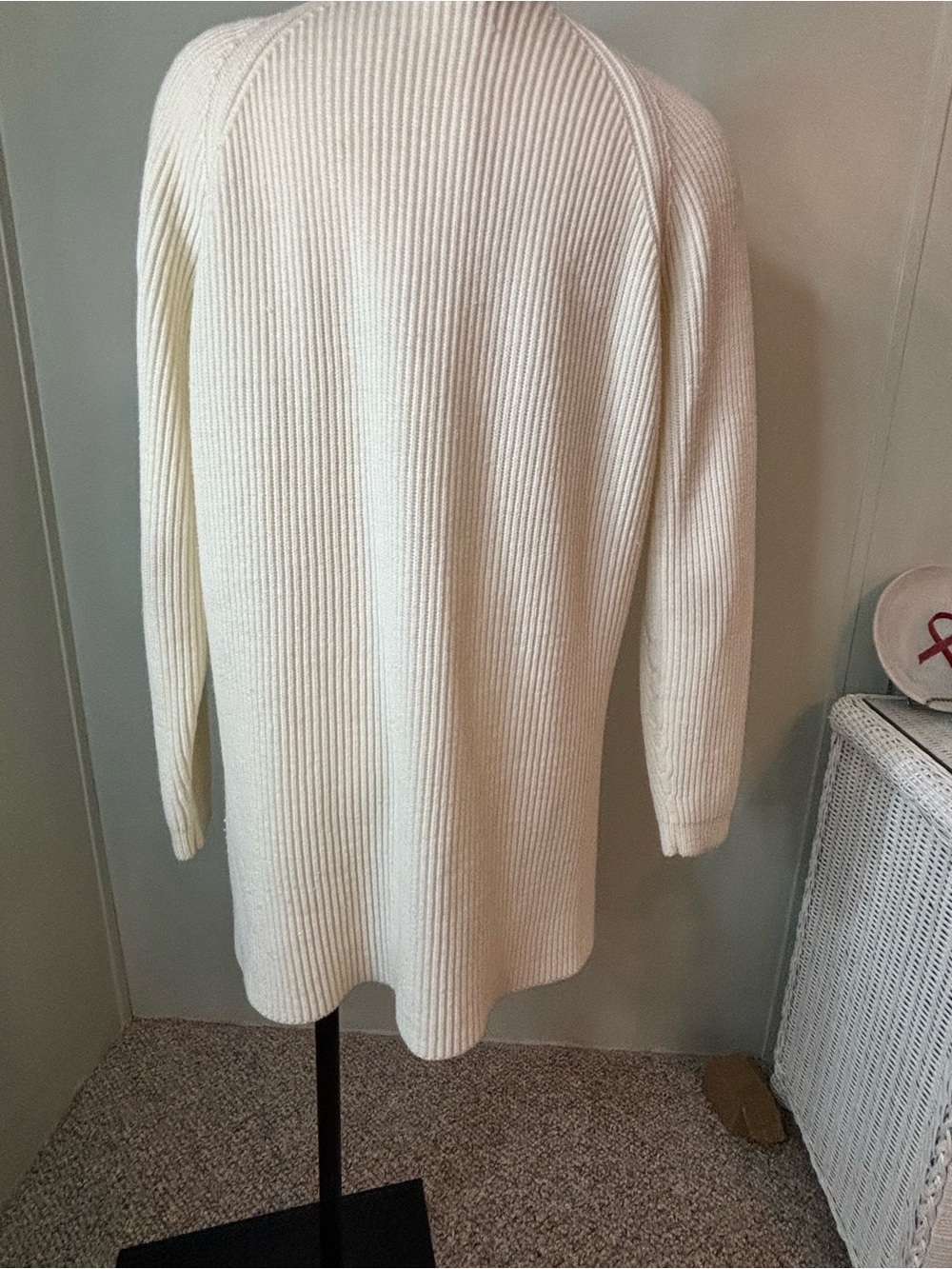 Classic Cream Ribbed Button-Front Cardigan Sweater‎ - Picture 5 of 8